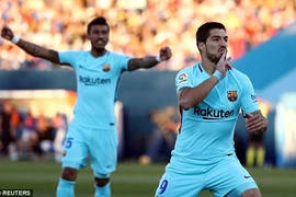 Messi tịt ngòi, đã có Suarez giúp Barcelona