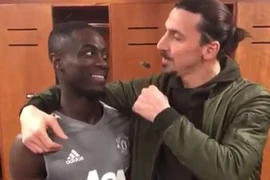 Ibrahimovic trở lại MU… đòi đấm Bailly