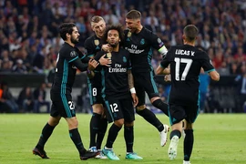 'Bắt chết' Ronaldo, Bayern vẫn thua ngược Real vì quá vô duyên