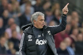 Mourinho thanh lý 4 ngôi sao MU hè này