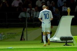 Ký ức World Cup: Cú 'thiết đầu công' vỡ tan giấc mộng vàng