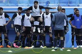 Iran vượt nghịch cảnh bị Mỹ cấm vận...giày ở World Cup ra sao?