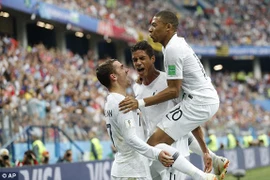 Uruguay không Cavani vô hại,Pháp dễ dàng vào bán kết World Cup