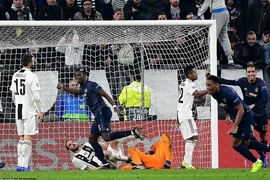 MU ngoạn mục đánh bại Juventus, Real Madrid thắng 'hủy diệt'
