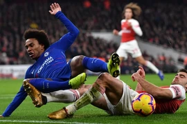 Arsenal hạ gục Chelsea, đua Top 4 cực kỳ hấp dẫn