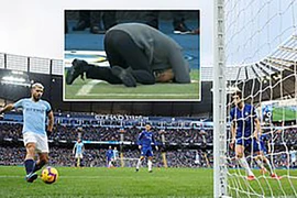Guardiola ôm đầu, gục mặt thất vọng vì siêu sao lập hat-trick