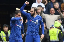 Hiệp hai bùng nổ, Chelsea đánh bại Watford vượt mặt Tottenham