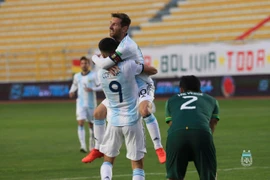 Messi 'đi vắng', Argentina vẫn thắng
