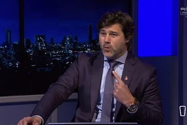 Mauricio Pochettino vẫn đợi MU