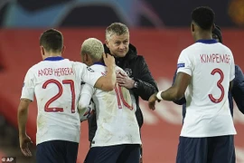 MU lâm nguy, Solskjaer nói gì?