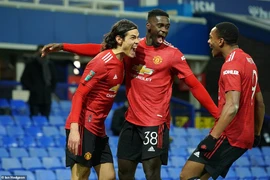 Cavani, Martial rực sáng, MU hạ Everton siêu kịch tính