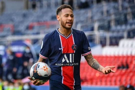 Neymar đã để lại hình ảnh xấu xí và đáng xấu hổ trên sân. ẢNH: GETTY