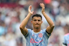 Ronaldo bị người phụ nữ lừa đảo lấy 7,7 tỉ đồng