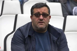 'Siêu cò' Raiola thẳng thừng ngăn cản một siêu sao đến MU
