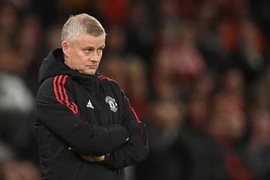 Các sao MU gửi tin nhắn đến HLV Solskjaer và Ed Woodward