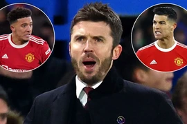 Bruno Fernandes giải thích lí do Ronaldo ngồi dự bị ở MU