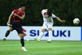 Văn Thanh đá hỏng 11m, Việt Nam bỏ lỡ cơ hội lên ngôi đầu AFF Cup