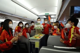 Tuyển nữ Việt Nam 'mang World Cup về cho mẹ': Bây giờ mới là Tết