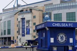 Chelsea ra thông báo đàm phán với Chính phủ Anh