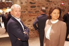 Xuất hiện hình ảnh Abramovich sau nghi án bị đầu độc
