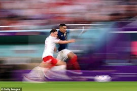 Mbappe vượt kỷ lục World Cup của Ronaldo, sánh ngang Messi