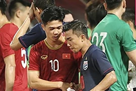 Đừng so sánh Công Phượng với Chanathip 