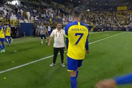 Ronaldo mất bình tĩnh, vỡ mộng ở Al Nassr