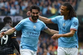 Man City tiến gần đến ngôi vô địch Premier League
