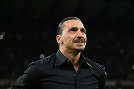 Ibrahimovic rơi nước mắt: ‘Forza Milan và tạm biệt’