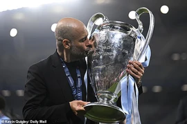 Jack Grealish bật khóc: ‘Khi tôi đá tào lao, Pep Guardiola vẫn bám lấy tôi'
