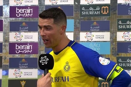 Rooney phản pháo phát ngôn của Ronaldo