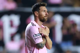 Vợ Messi giải thích về màn ăn mừng bàn thắng mới lạ của chồng