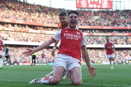 Everton - Arsenal: 'Pháo thủ phục thù'