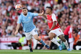 Chelsea - Arsenal: 3 điểm và mục tiêu Top 1