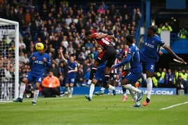 Chelsea gục ngã trên sân nhà Stamford Bridge