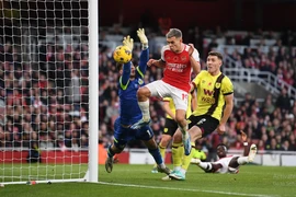Brentford – Arsenal: Ngôi đầu chờ “pháo thủ”