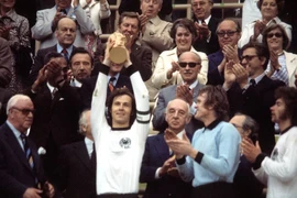Hoàng đế bóng đá Franz Beckenbauer qua đời ở tuổi 78