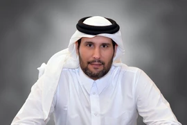 Tiết lộ gây sốc về quá trình mua MU của Sheikh Jassim
