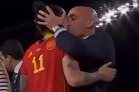 Cựu chủ tịch LĐBĐ Tây Ban Nha đối mặt án tù vì bê bối Kissgate ở World Cup