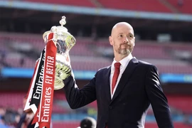 Ten Hag ra 3 yêu cầu để ký hợp đồng mới với MU
