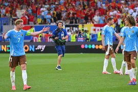 Sốc: De Bruyne tức giận kêu gọi đồng đội tẩy chay fan tuyển Bỉ