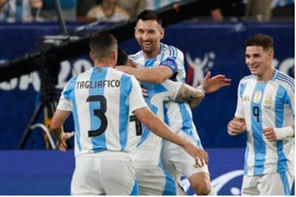 Messi tỏa sáng đưa Argentina vào chung kết Copa America