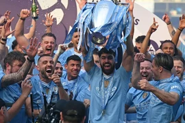 Premier League cảnh báo Man City bị trừ điểm kinh hoàng, lên đến 80 điểm