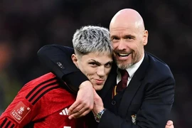 Garnacho sẽ phải ngồi dự bị ở MU vì thích bài đăng về Ronaldo