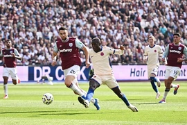 Jackson tỏa sáng, Chelsea thắng tưng bừng trận derby London