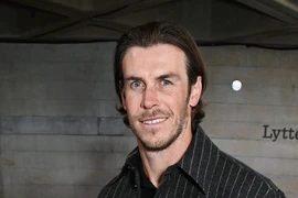Bale liên tục thay đổi quan điểm về Ronaldo