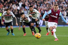 Premier League ra tuyên bố về tranh cãi VAR trong trận đấu của MU và Chelsea