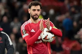 Bruno Fernandes thừa nhận học hỏi Ronaldo để lập kỷ lục lịch sử ở MU