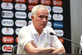 Mourinho lên tiếng về việc Tottenham vô địch Europa League