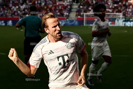 Kane phá vỡ kỷ lục lịch sử của Haaland và Ronaldo, nói về việc trở lại Premier League